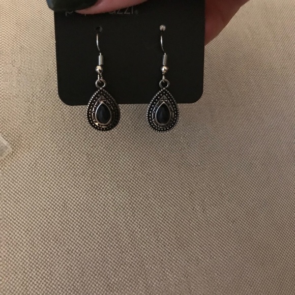 9 pairs of earrings 60$!! - Picture 3 of 8